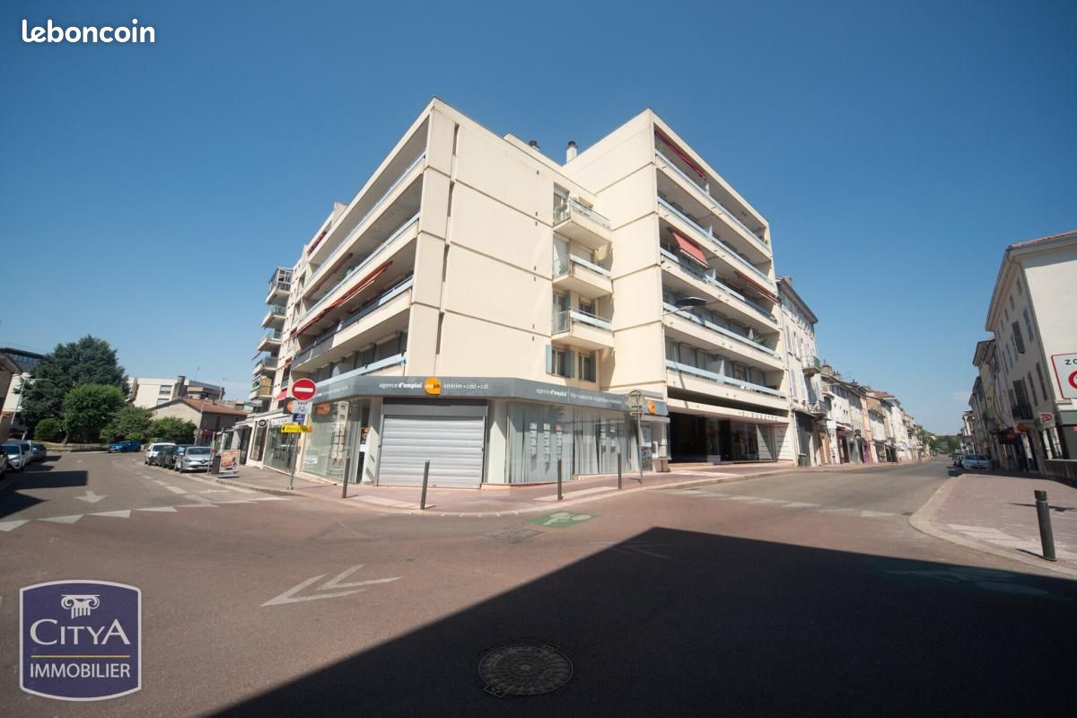 Appartement 5 pièces 98 m² · à Bourg-en-Bresse · 98 m² · 99 000 €