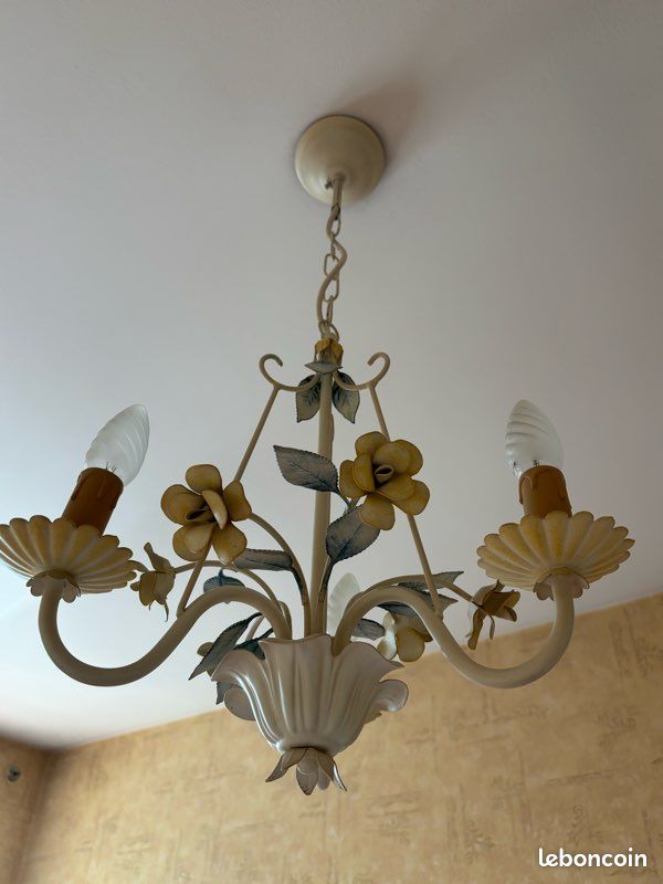 Lustre (image 1)
