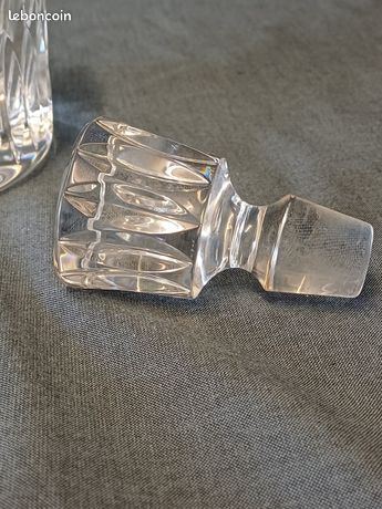 Carafe à Cognac Ou Whisky En Cristal De Saint Louis (occasion Très Bon état)