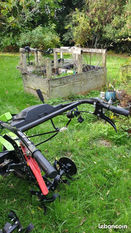 Motoculteur diesel 12 CV transmission directe VITO 456 cm3 avec 2 fraises et butteur (image 5)