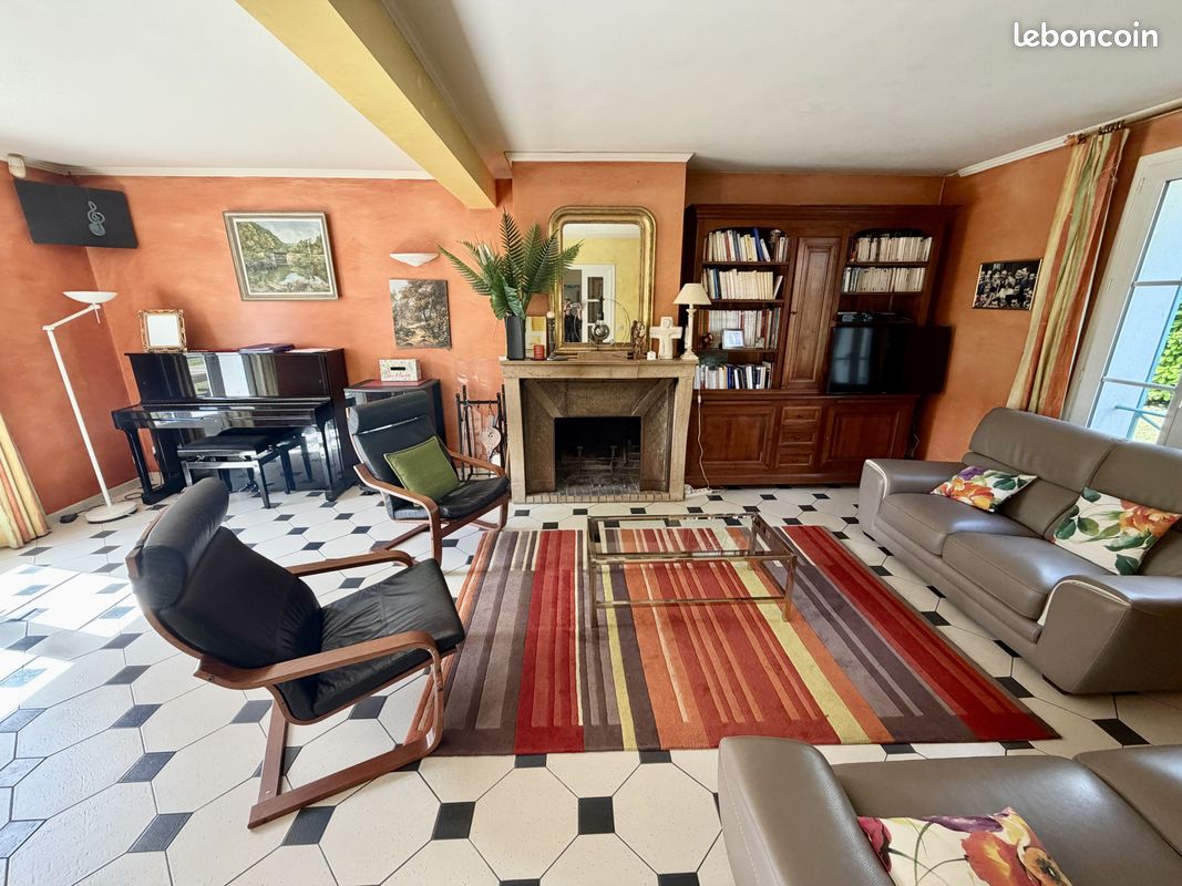 Propriété 9 pièces 190 m² (image 3)