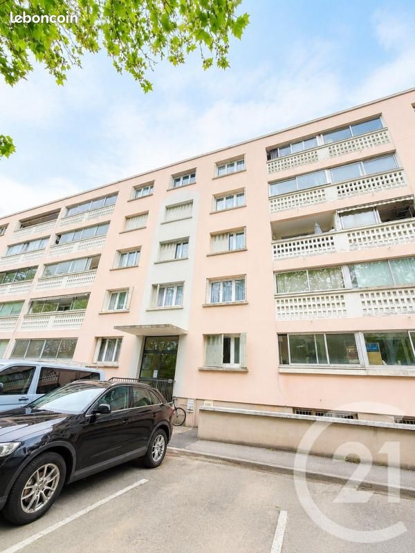 Appartement 4 pièces 70 m² · à Villeurbanne · 70 m² · 140 000 €