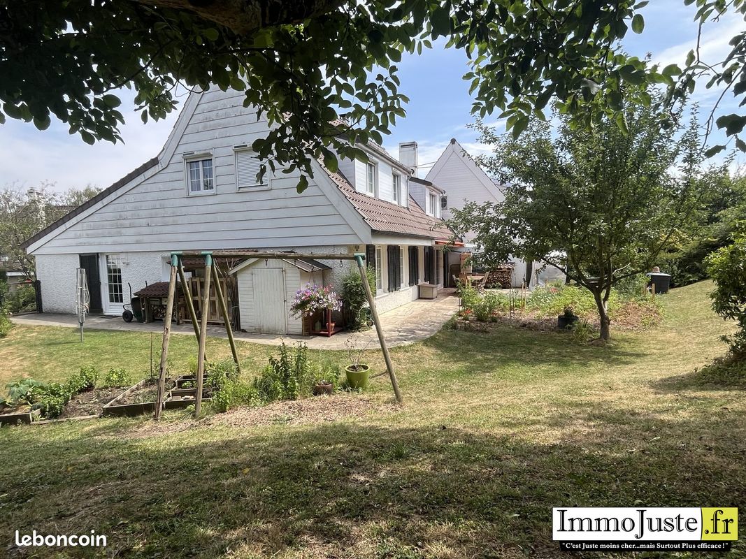 Maison 8 pièces 160 m² · à Auffargis · 160 m² · 420 500 €