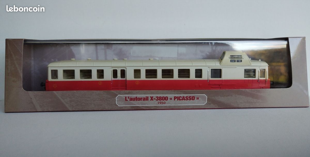 Locomotive Diesel Transmondia N - Autorail Picasso XBD 3917 SNCF - Boîte 380