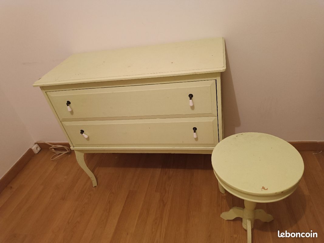 Commode et guéridon (image 1)