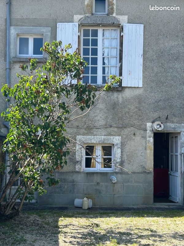 Maison 5 pièces 157 m² · à La Châtaigneraie · 157 m² · 77 000 €