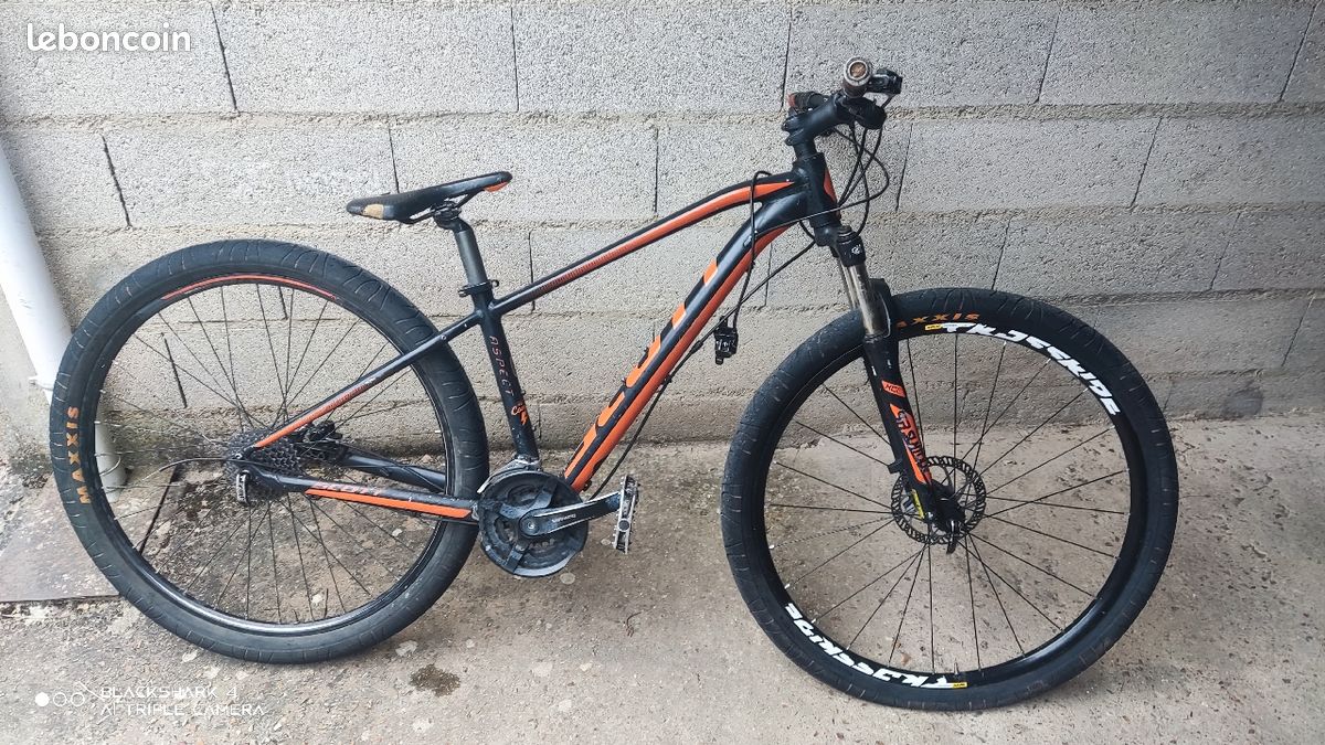 Vélo Scott (image 1)