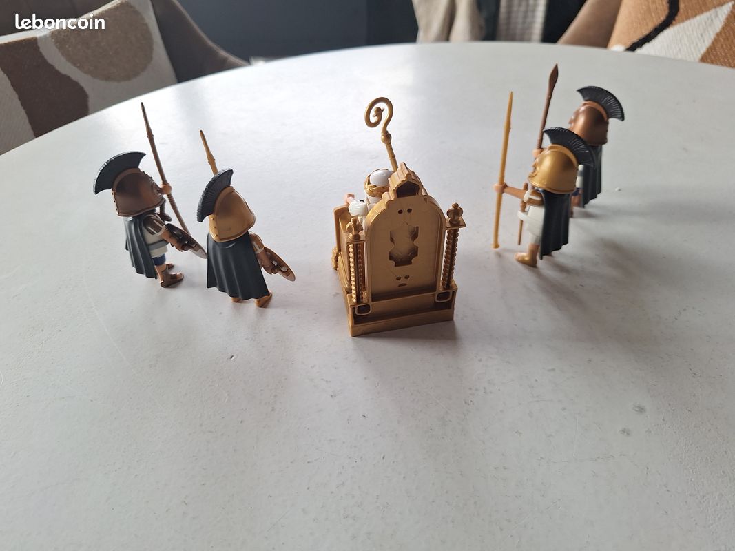 Lot Playmobil Thème Romain – Occasion – Plusieurs Personnages Et Accessoires