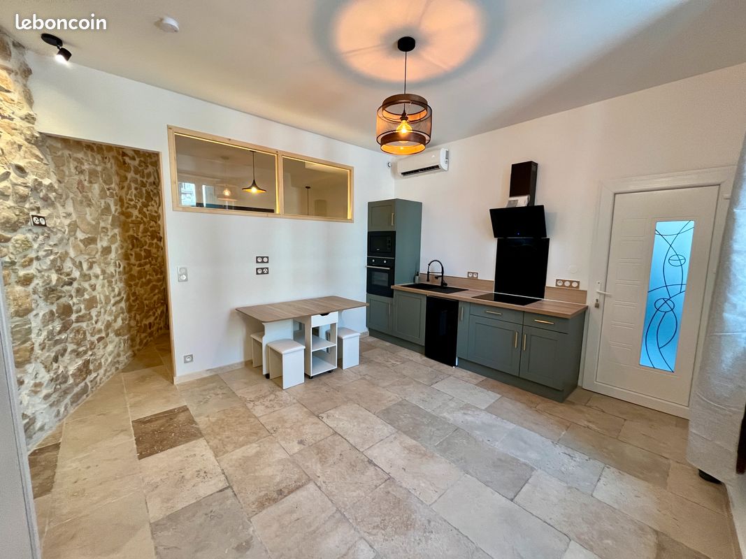 Appartement 2 pièces 32 m² · à Orange · 32 m² · 600 €