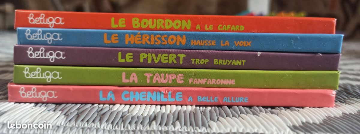 Livres ''dans la forêt'' (image 2)