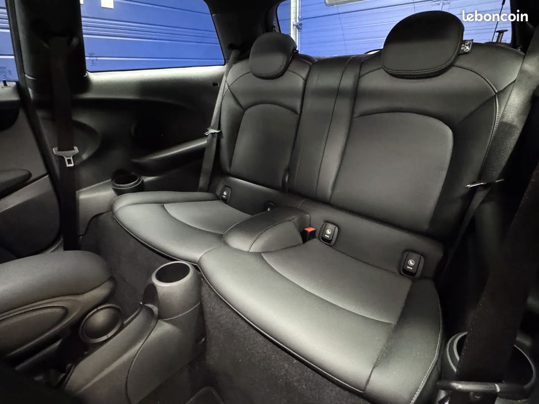 MINI Cooper S 2.0L 192ch Edition Greenwich - Toit ouvrant - Suivi complet - Bande blanche Fournie neuve - 2020 (image 10)
