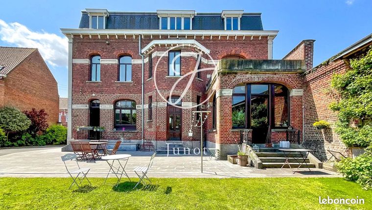 Maison 13 pièces 435 m²