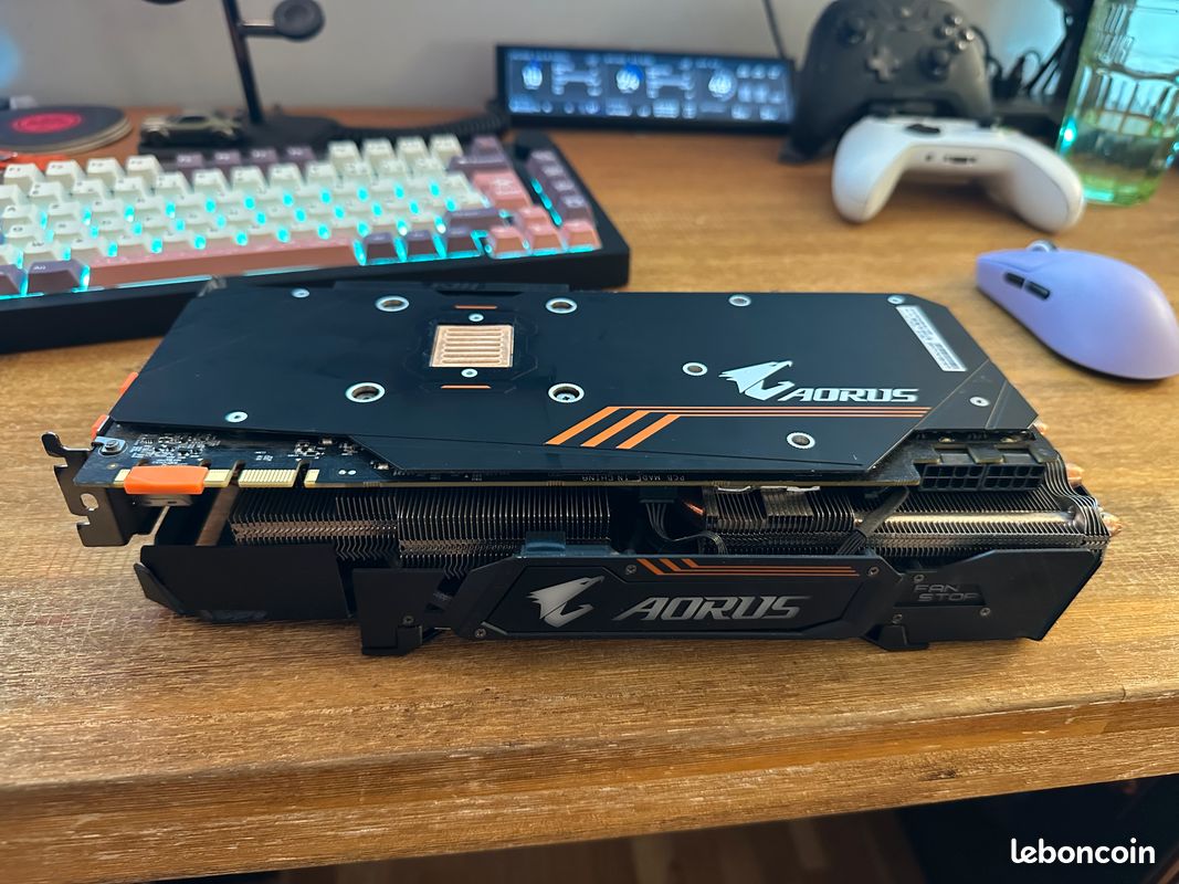 Carte graphique GPU NVIDIA GTX 1080 Ti Aorus Xtreme Edition 11 Go – Très bon état (image 3)