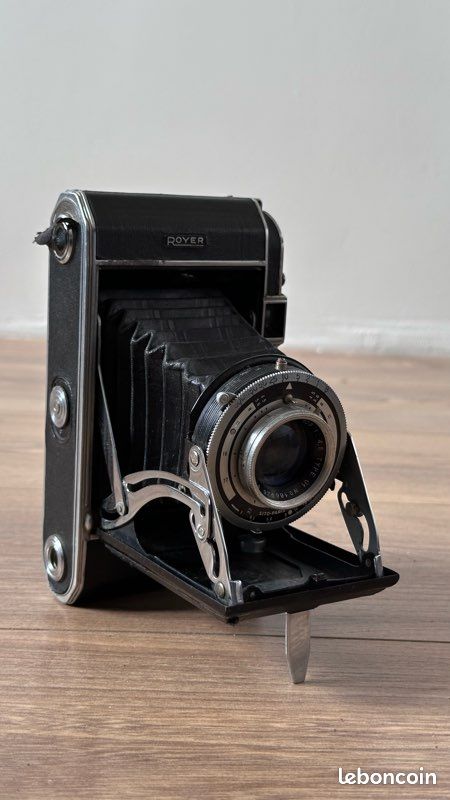 Appareil Photo Ancien à Soufflet – THE NEWEST – Vintage