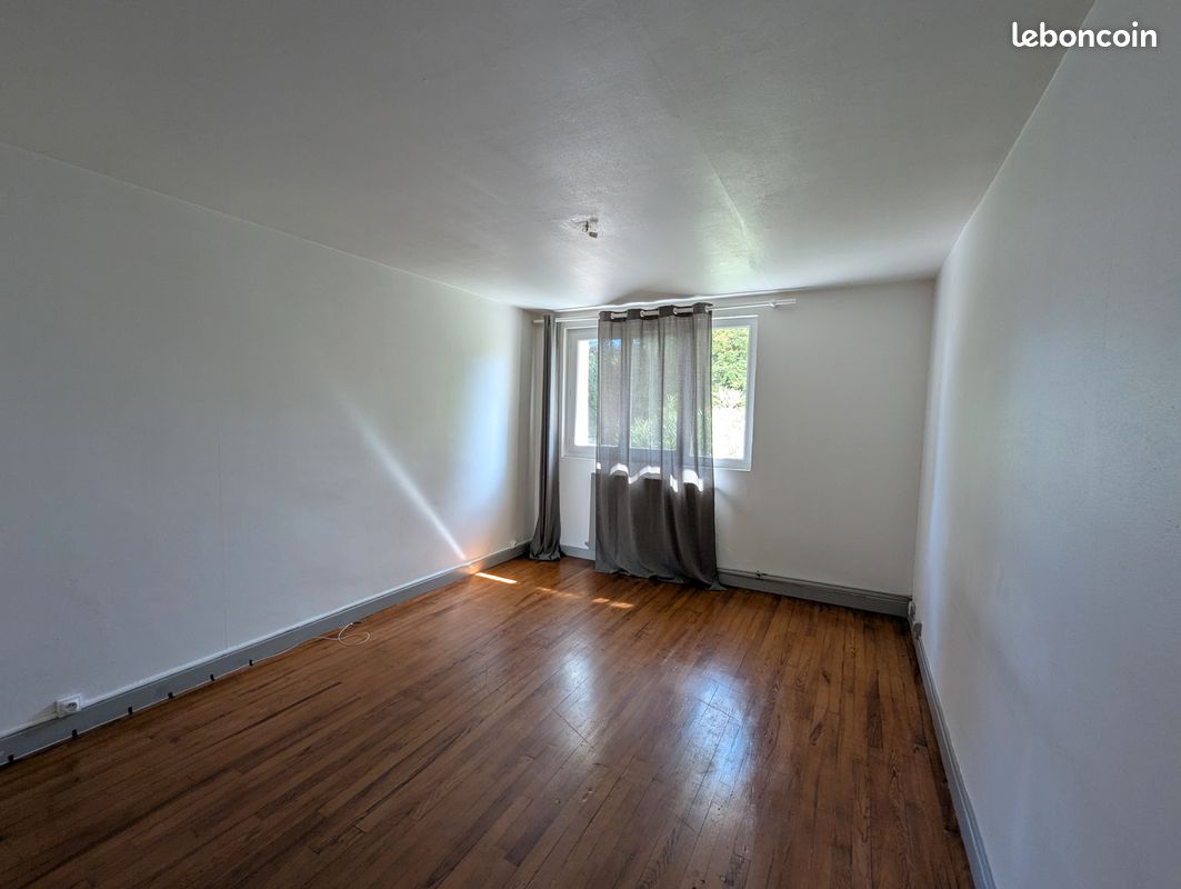 F3 Valence quartier Chateauvert, très calme