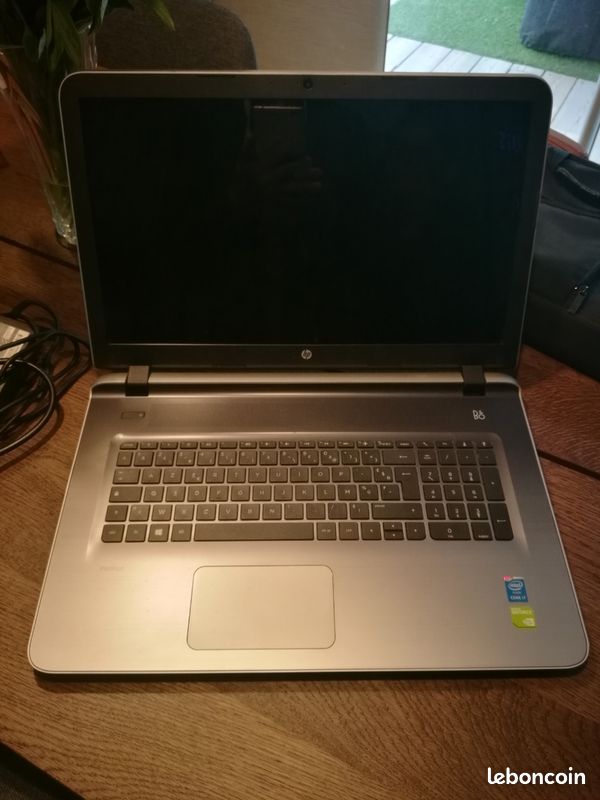 HP Pavilion 17 Notebook - Écran 17" - Intel Core I3 1.90 GHz - 4Go RAM - Windows 10 - Occasion