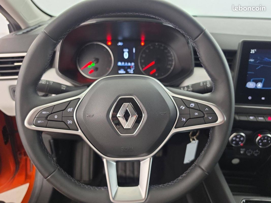 RENAULT Clio Blue dCi 100 Evolution (image 15)