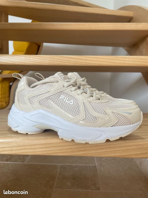 Beige Chaussures De Tennis Fila Baskets Fila Heroic Beige (37