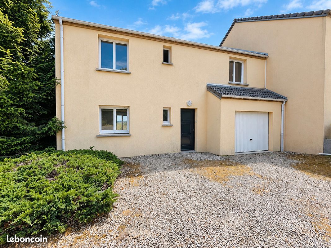 Maison 5 pièces 130 m² · à Châtillon-lès-Sons · 130 m² · 750 €/mois
