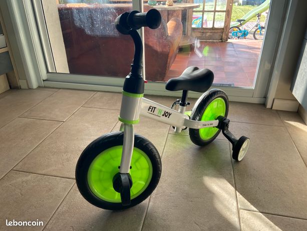 548743_7