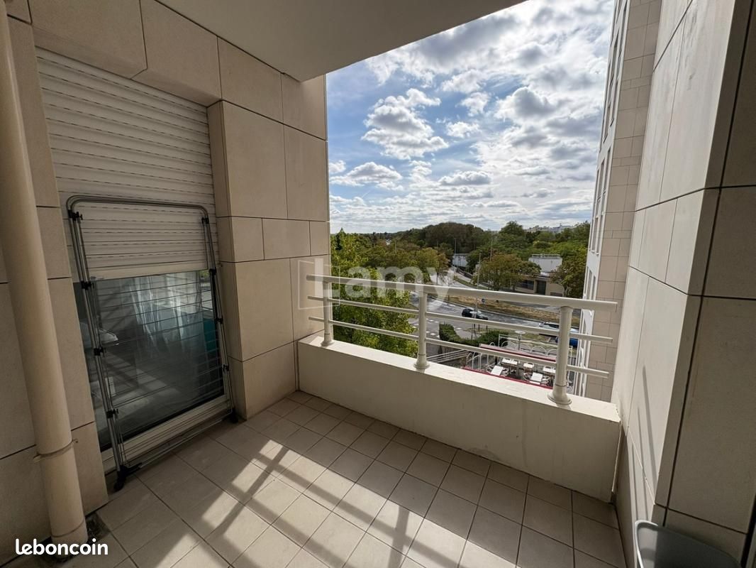Appartement 2 pièces 44 m² · à Montigny-le-Bretonneux · 44 m² · 1 072 €/mois