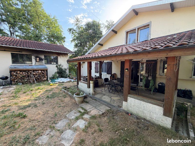 Maison 7 pièces 170 m² · à Castelnau-Chalosse · 170 m² · 235 000 €