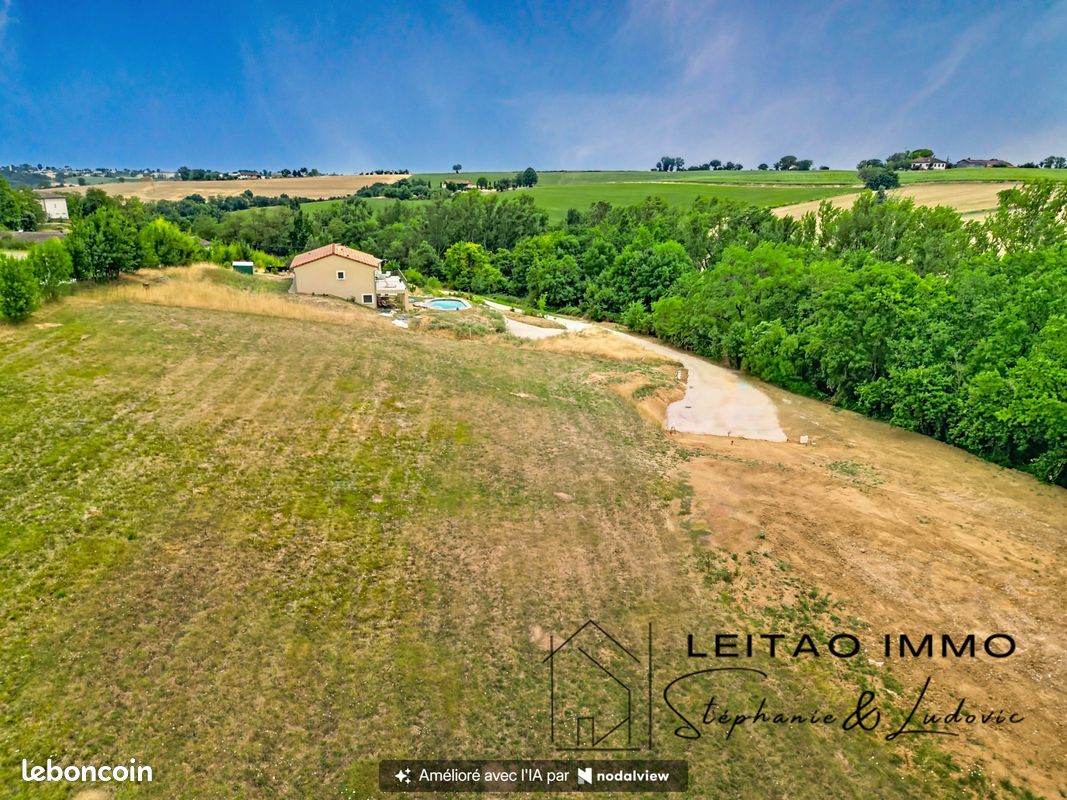 Terrain 2201 m² · à Belcastel · 2 201 m² · 109 000 €