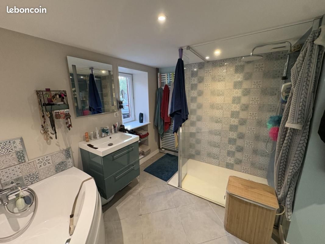 Maison 5 pièces 165 m² · à Coulonges-sur-l'Autize · 165 m² · 198 000 €