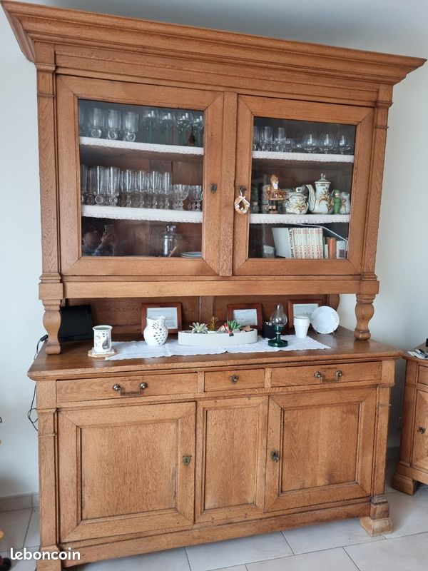 Buffet ancien bois massif (image 1)