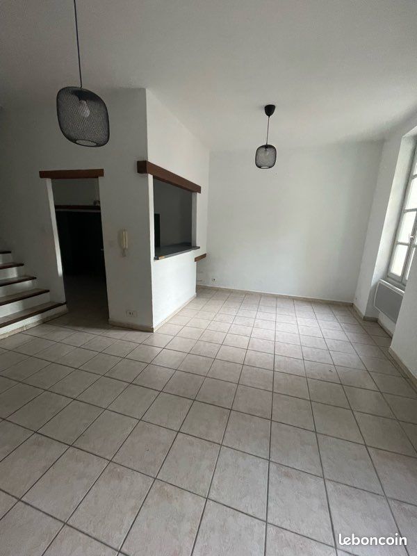 Appartement 3 pièces 60 m² · à Orange · 60 m² · 595 €/mois
