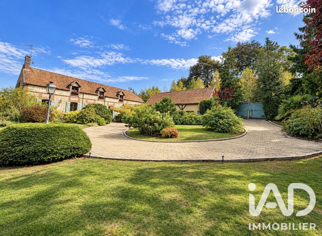 Maison 7 pièces 220 m² · à Sézanne · 220 m² · 520 000 €