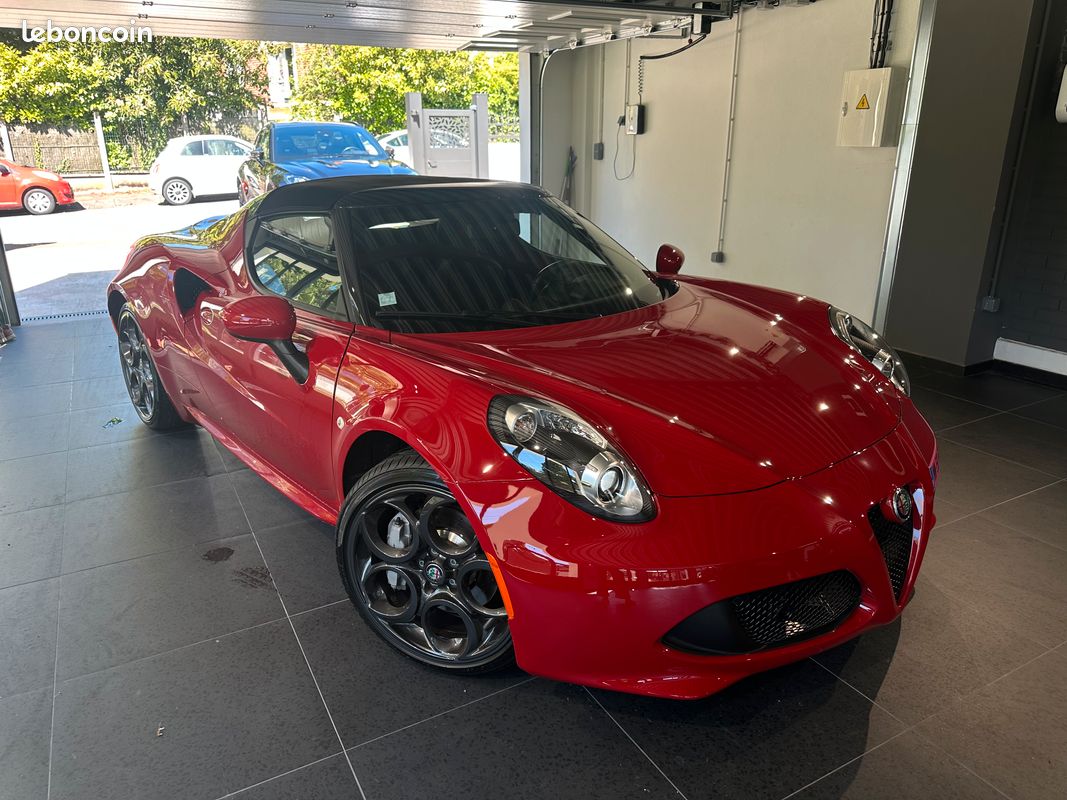 Alfa Romeo 4C Spider neuve (image 1)