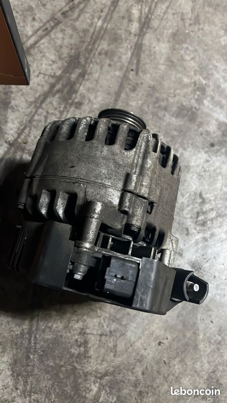Alternateur peugeot citroen 2L start and stop (image 1)