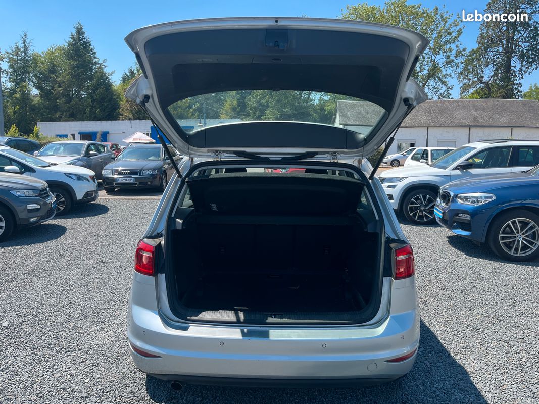 VOLKSWAGEN GOLF SPORTSVAN TDI 110cv CONFORTLINE (image 10)