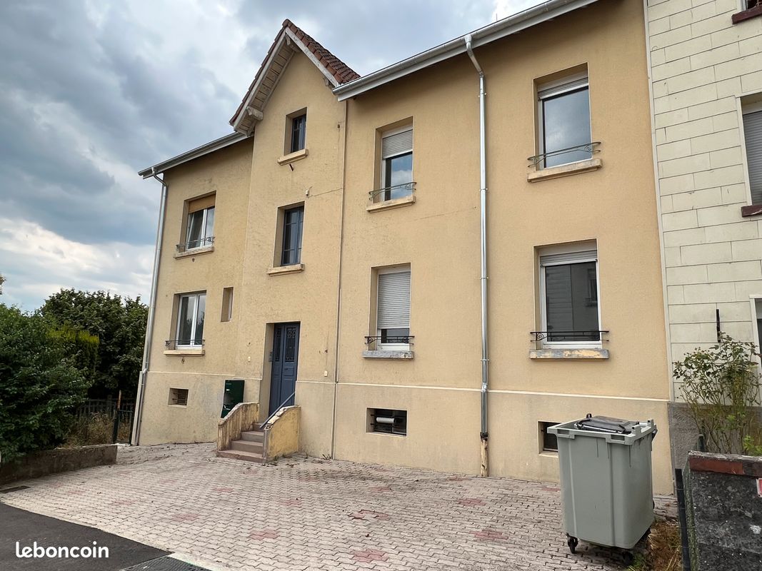 Immeuble 11 pièces 300 m² · à Leyviller · 300 m² · 270 000 €