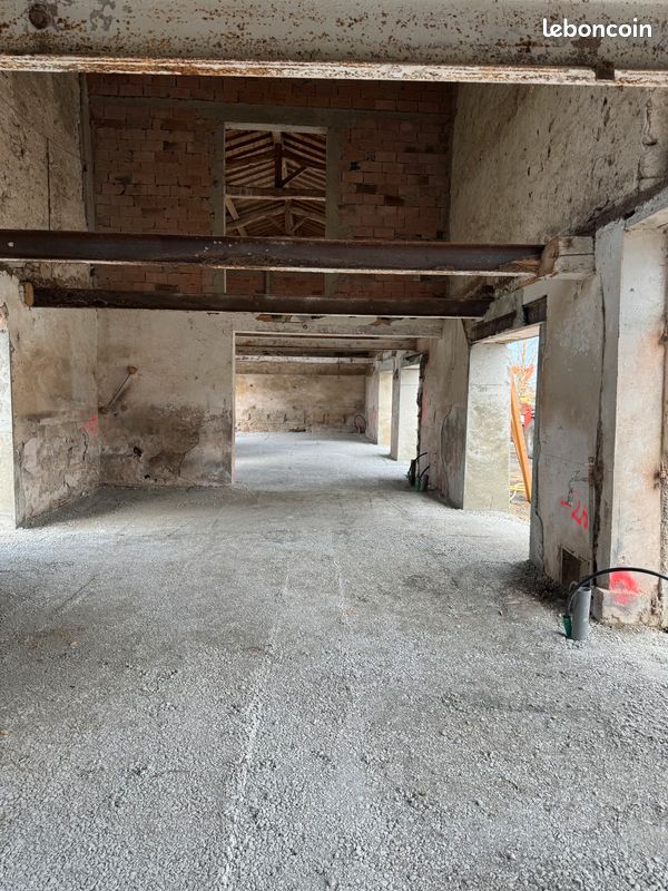 Maison 5 pièces 720 m² · à Revel · 720 m² · 100 000 €