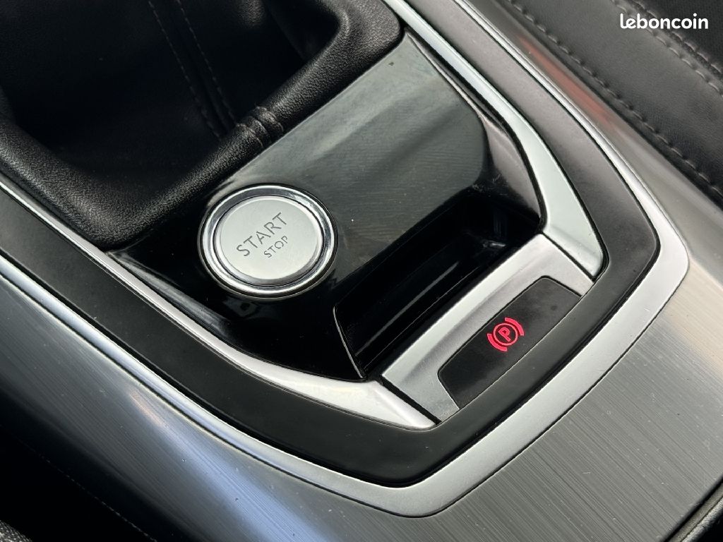 Peugeot 308 BlueHDi 130ch SetS BVM6 Allure (image 10)