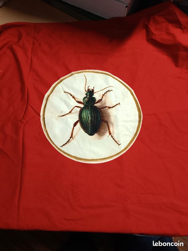 Jersey motif placé scarabées (image 1)