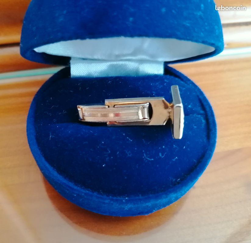 Bouton de manchette (image 2)