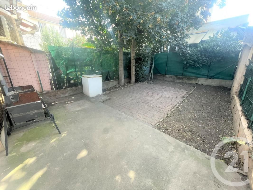 Maison 3 pièces 63 m² · à Saint-Fons · 63 m² · 939 €/mois