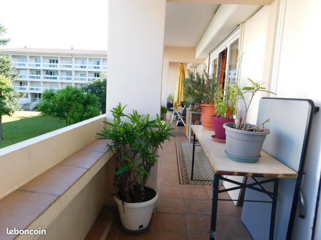 Appartement 74 m² · à Bourg-en-Bresse · 74 m² · 132 000 €