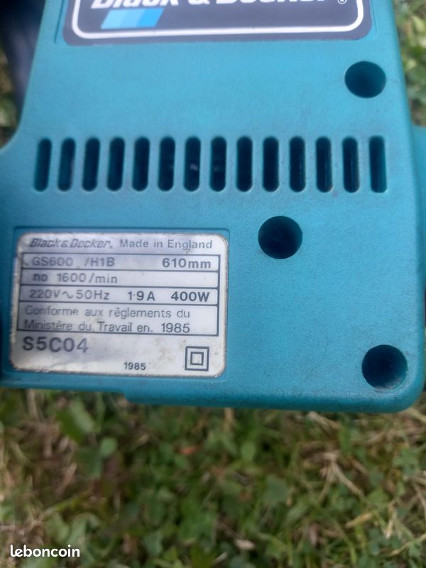 Taille haie electrique a réparer ou pour pieces (image 1)