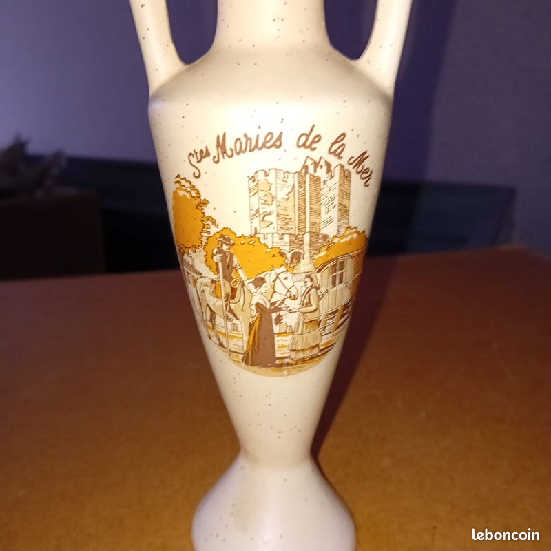 Lot 17 vases (image 8)