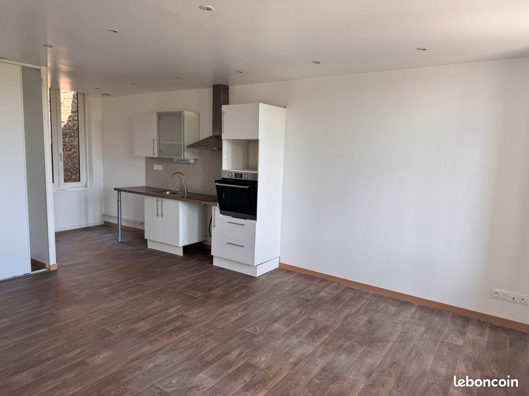 Appartement 4 pièces 87 m² · à Charleville-Mézières · 87 m² · 685 €/mois