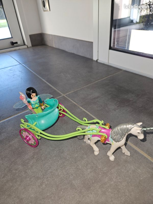 Playmobil - Carrosse de licorne avec Fée (image 1)