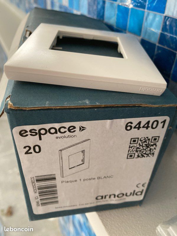 Lot Arnould Espace Evolution NEUF - Prises, interrupteurs, boutons poussoirs, radars, enjoliveurs simples, doubles, triples, etc (image 8)