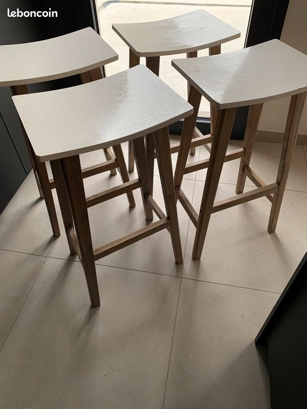 Lot 4 tabourets de cuisine (image 1)