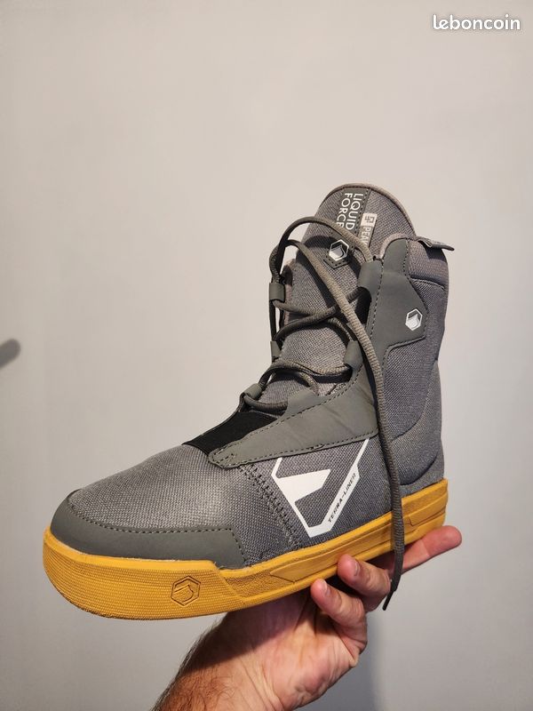 Chausses wakeboard liquid force peak 4D (image 2)