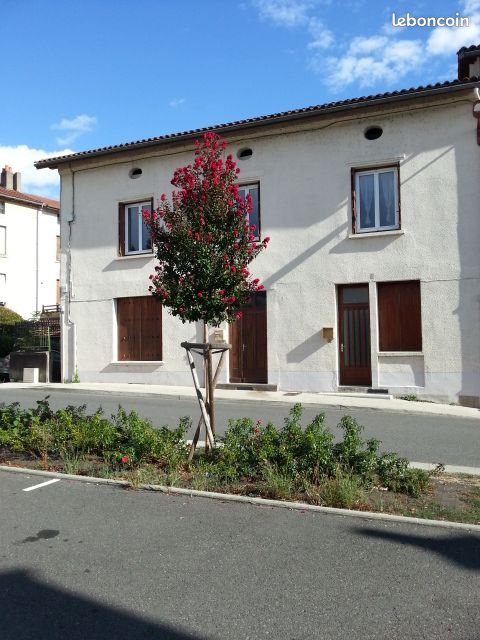 Maison 10 pièces 165 m² · à Aubin · 165 m² · 60 000 €