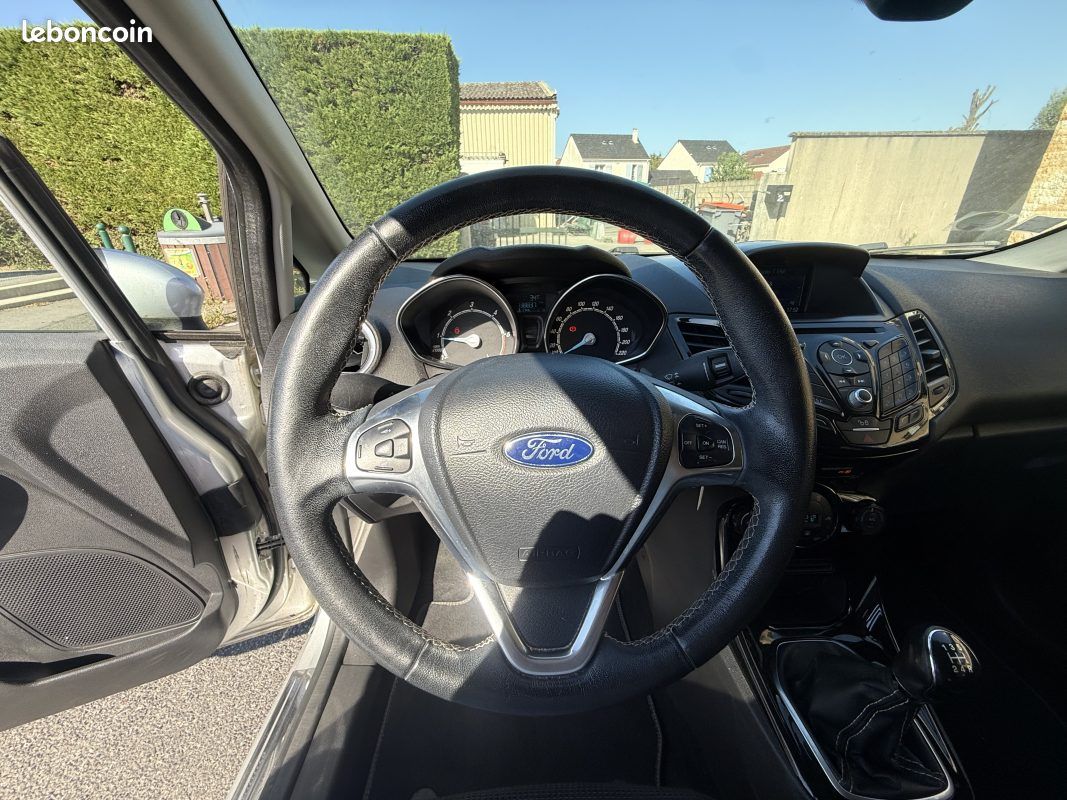 Ford fiesta 1.5 tdci 95 titanium 2016 (image 18)